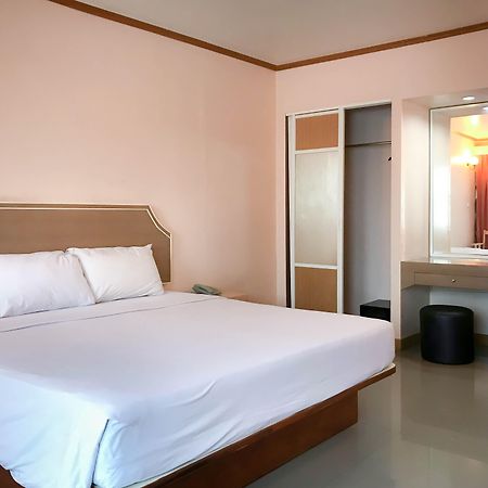 J Two S Pratunam Hotel Bangkok Luaran gambar
