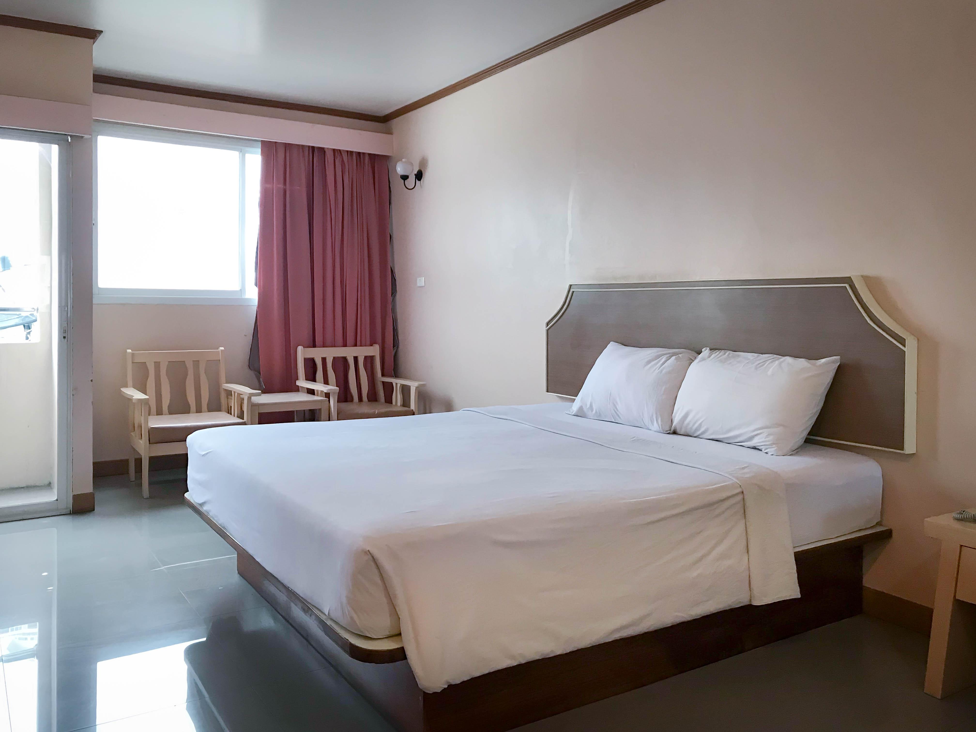 J Two S Pratunam Hotel Bangkok Luaran gambar