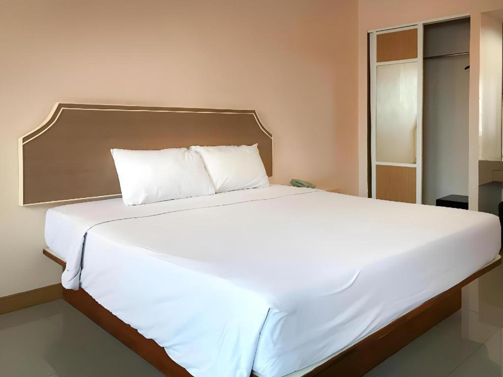 J Two S Pratunam Hotel Bangkok Luaran gambar